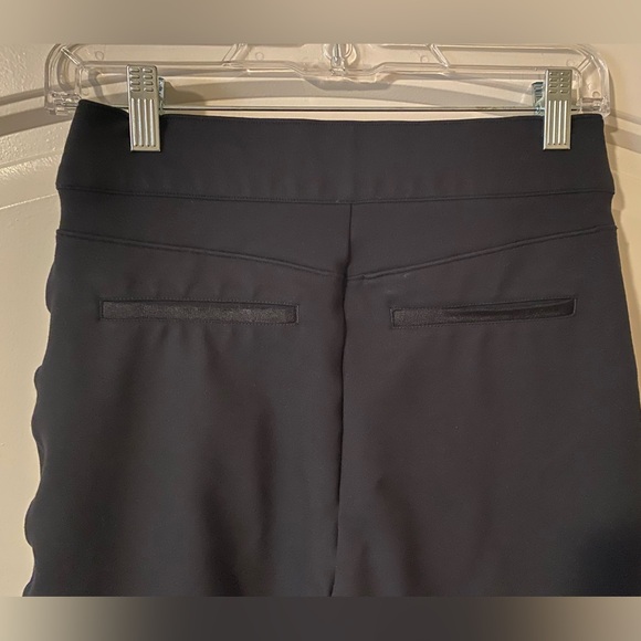 Spanx Ponte Flare Pants, Black, Size Medium - Picture 4 of 5